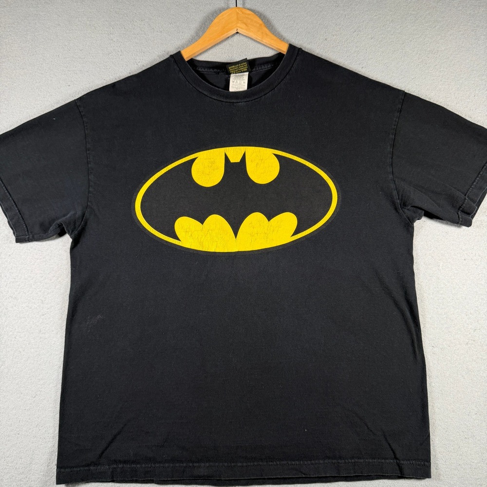 Warner Bros Batman Graphic T-Shirt Men XL Black Yellow Bat Signal DC Comics 2000
